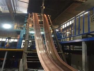 Mașină de turnat cu bare de cupru